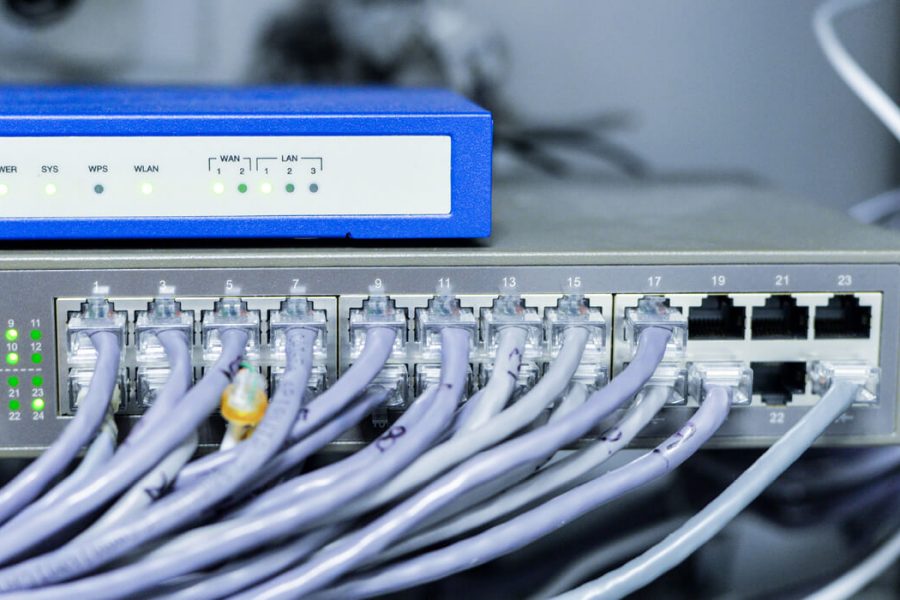 What’s the Difference Between an SSD Server and HDD Server?